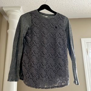 Abercrombie long sleeve top $15
